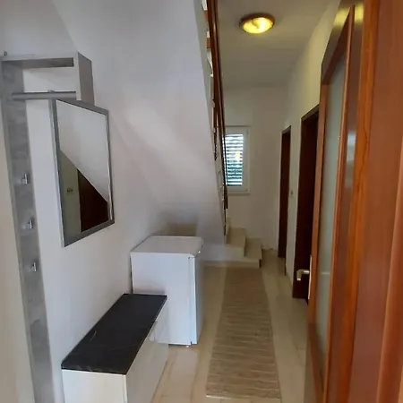 Frano Apartmán *